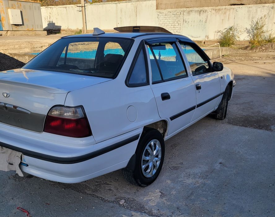 Nexia 1 sons sotiladi