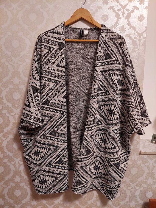 Връхна дреха - H&M черно-бяла