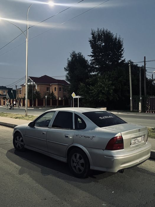 Продам опель вектра б 2001 года