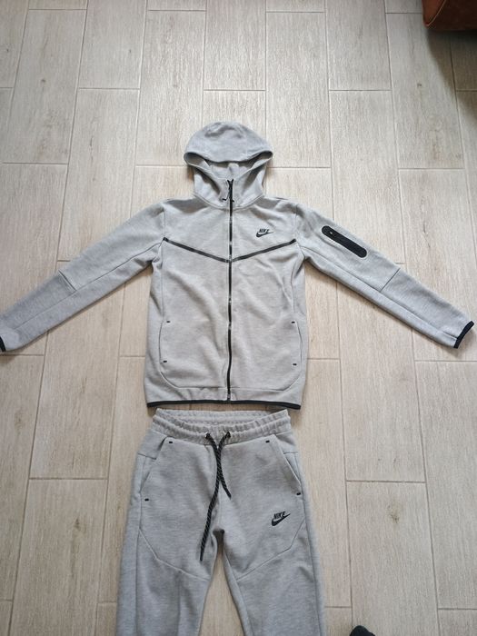 Nike tech fleece
