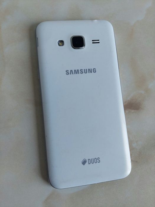 Vând Samsung Galaxy J3 alb, fără probleme, NEcodat //poze reale
