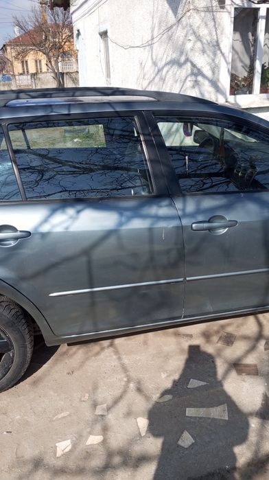 Vând Mazda 6, an 2003