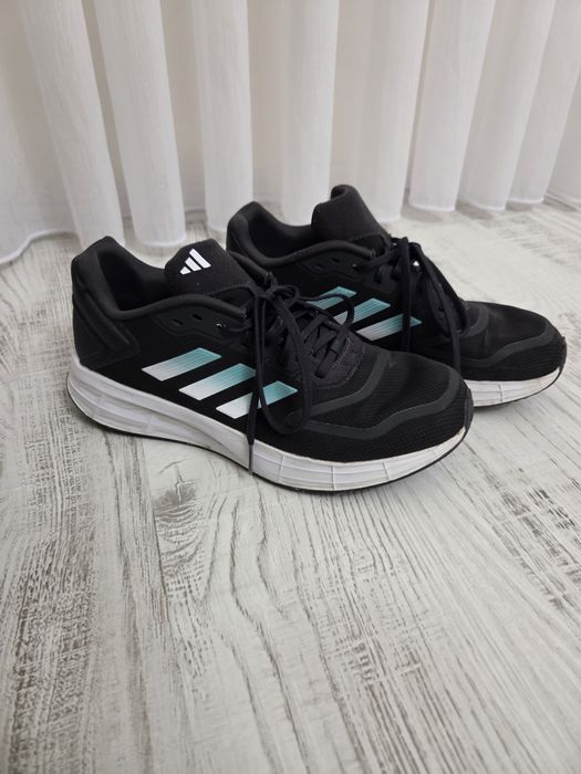 Adidas 2 чифта 9 евро