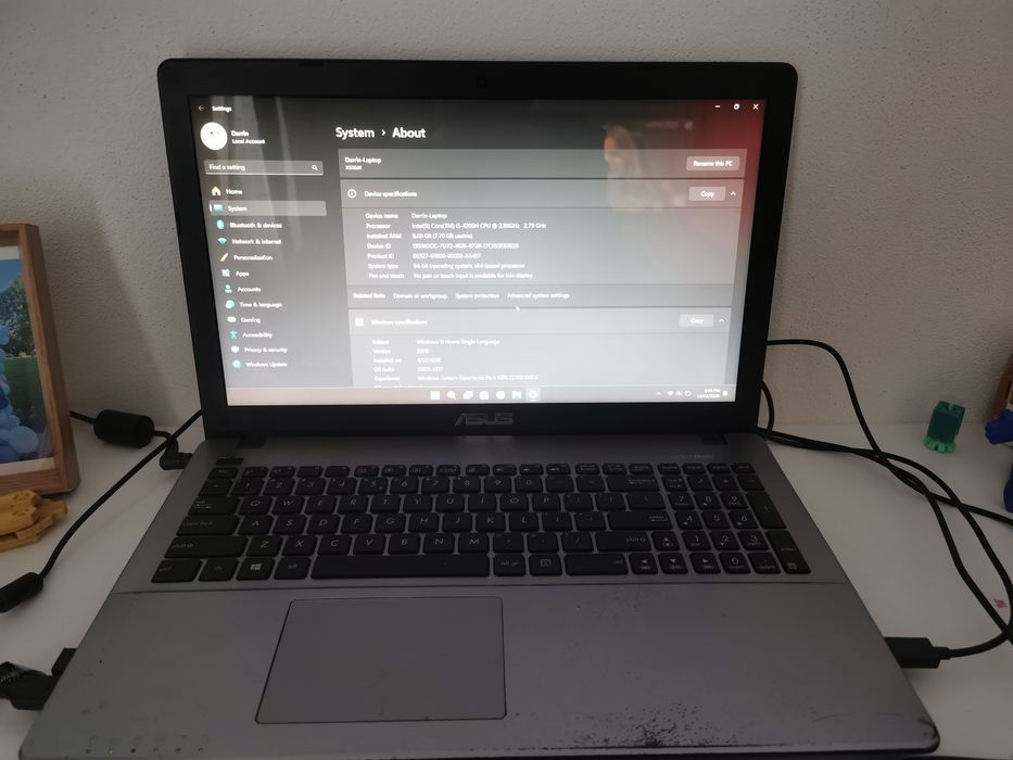 Laptop Assus  video dedicat