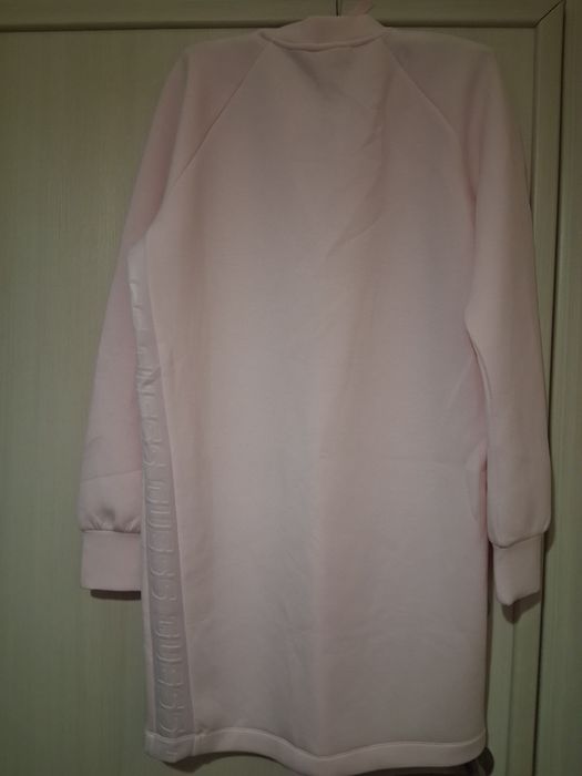 Рокля"Guess"-S размер