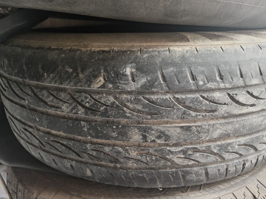 Резина разная на 16