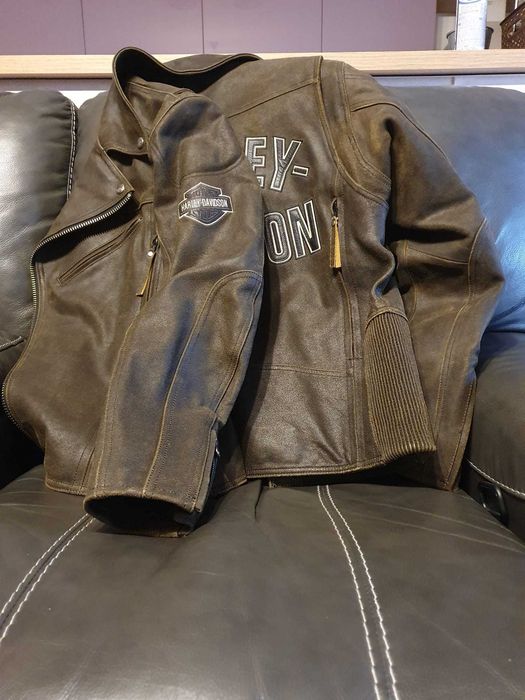 Vand geaca moto HARLEY DAVIDSON originala, impecabila !