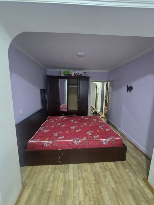 Аренда берилади 2 хона 4 этаж микрорайон