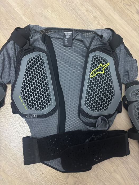 Armura moto alpinestar