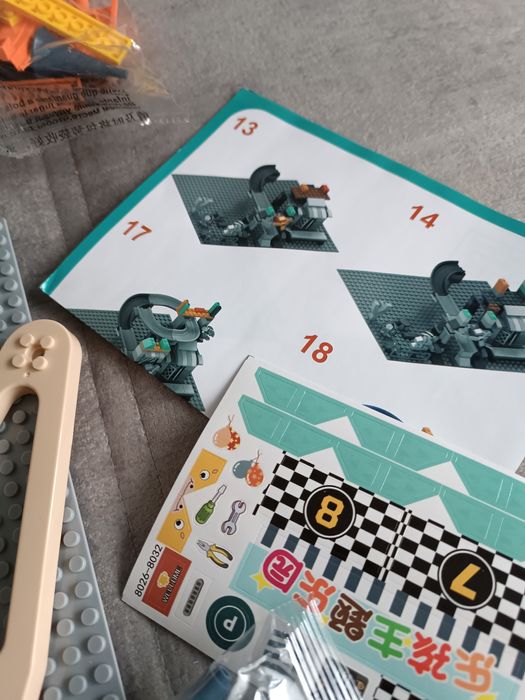 Конструктор совместим с лего