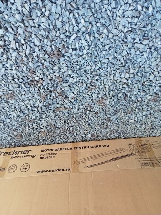 Foarfecă de tăiat gard