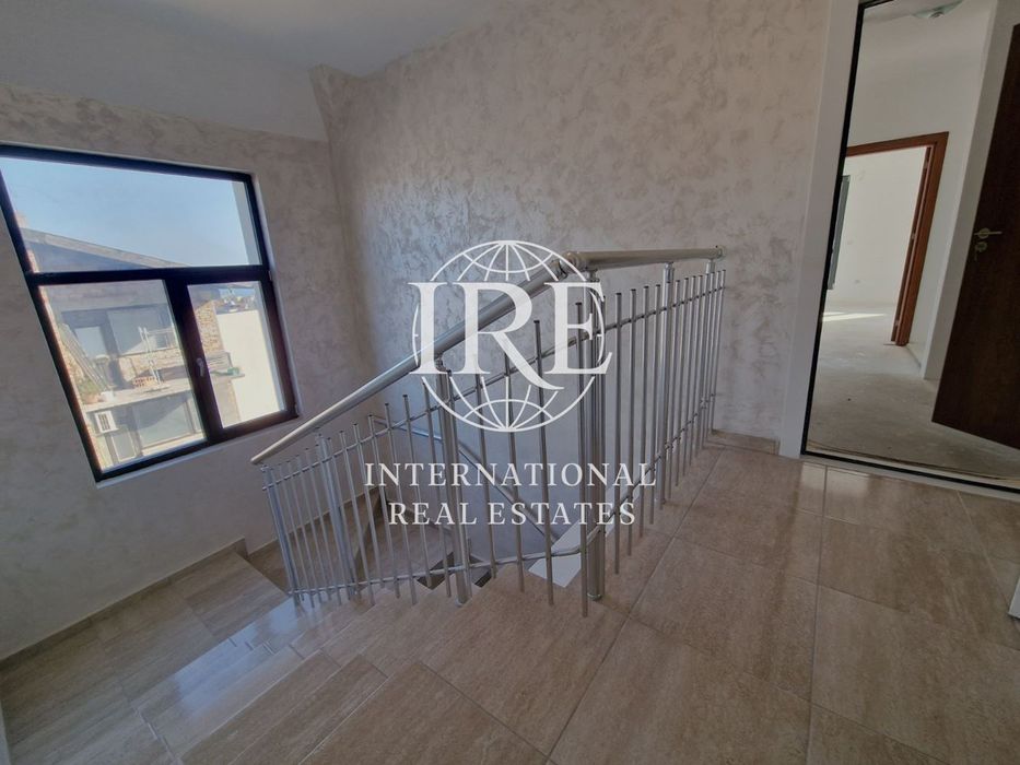 Продава се Четиристаен апартамент в Варна, Виница - 134 кв.м за 1066 €/кв.м - Снимка #10