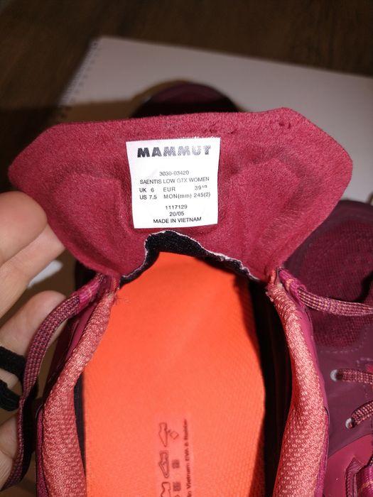 Туристически дамски маратонки Mammut