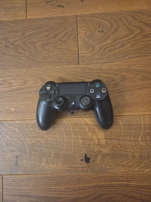 PlayStation 4 pro 1 ТБ