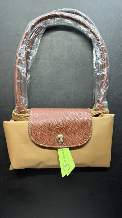 Vand geanta Longchamp