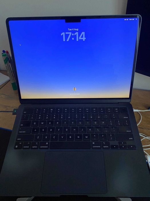 Macbook Air M2 (8/256) midnight