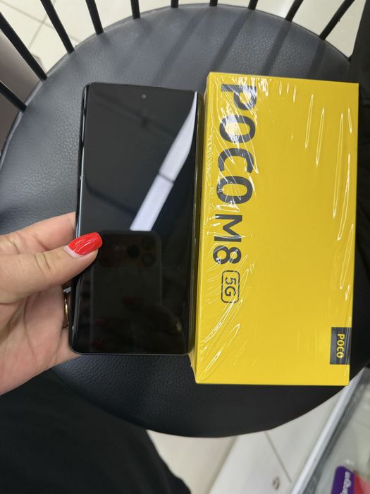 POCO M8 8,256 EAC в хорошем состаяний