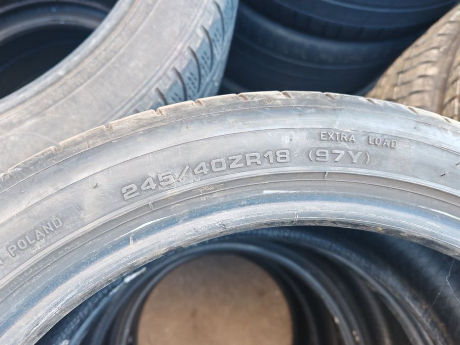 Продаваме Гуми 245/40 ZR 18 Dunlop Dot 2022