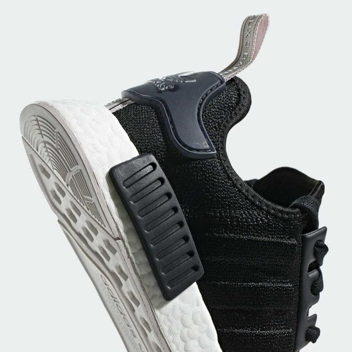 Дамски маратонки   ADIDAS NMD_R1   Оригинални   EU40 2/3