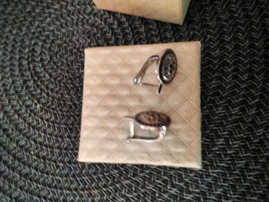 Обеци с английско закопчаване