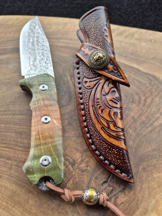 Уникален ловен нож дамаска стомана,фултанг с кожена кания LN422