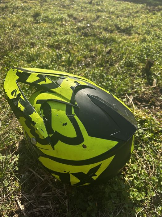 Части за колело и каска