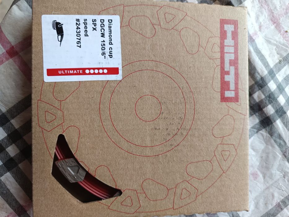 Vând discuri șlefuit Hilti  și încărcător ...