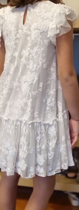 Vând rochita din dantela pentru 9 ani - firma Mayoral