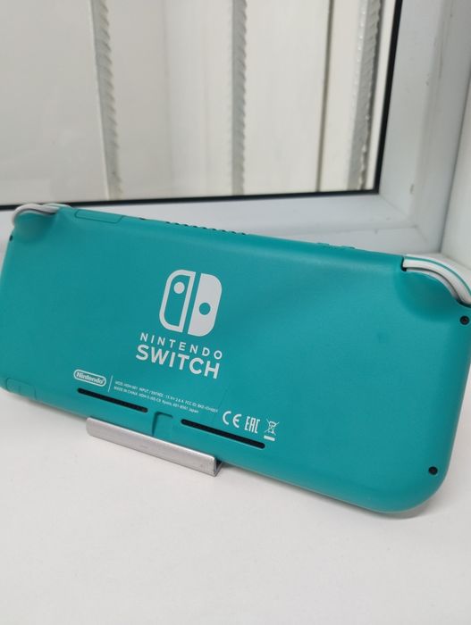 поиставка Nintendo switch lite