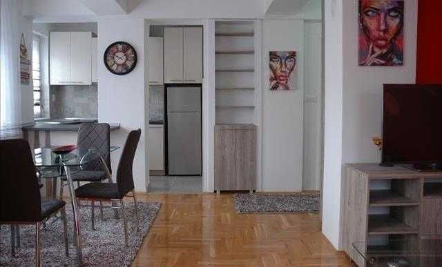 Дава се под наем Двустаен апартамент в Пловдив, Изгрев - 55 кв.м за 158.1 € - Снимка #9