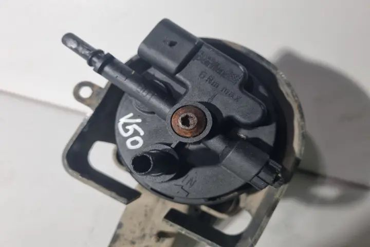 Carcasa filtru motorina Volvo V50 2008 2.0 D MT (136 hp)