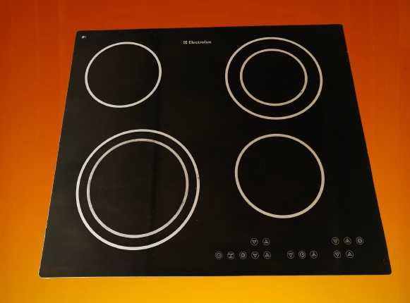 Цена 80€. Професионален Стъкло Керамичен плот - Electrolux Profi Steam