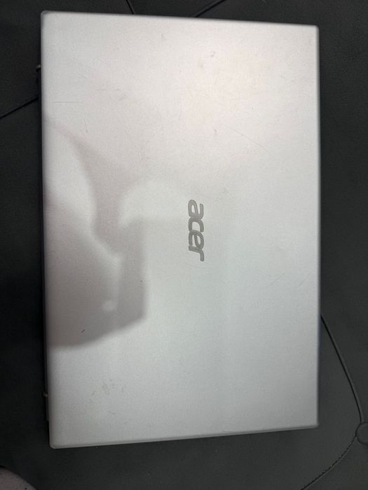 Ноутбук продаю пишите звоните