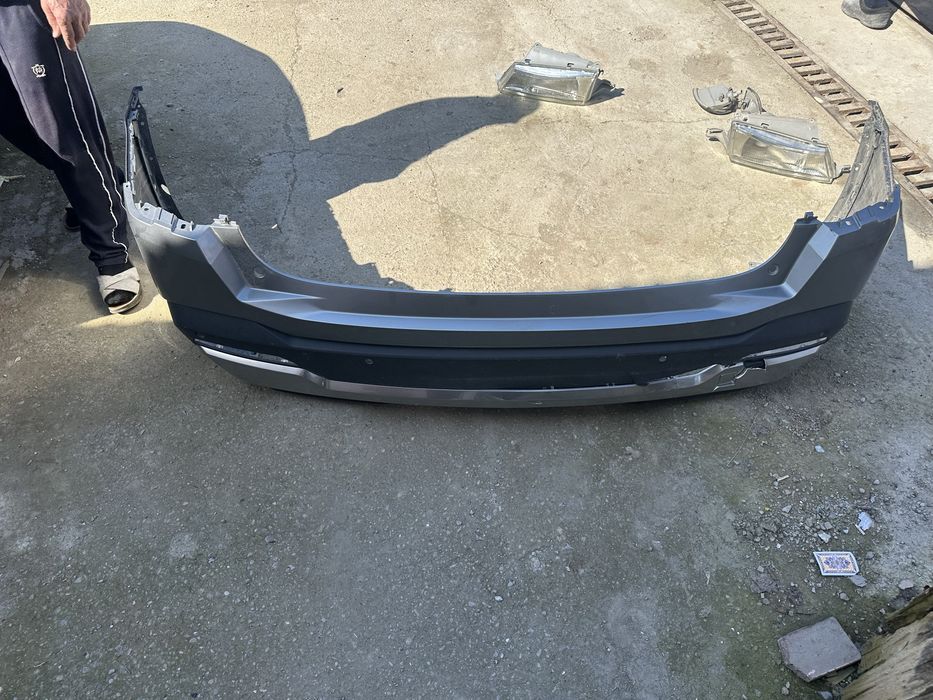 Бампер задний Киа Соренто