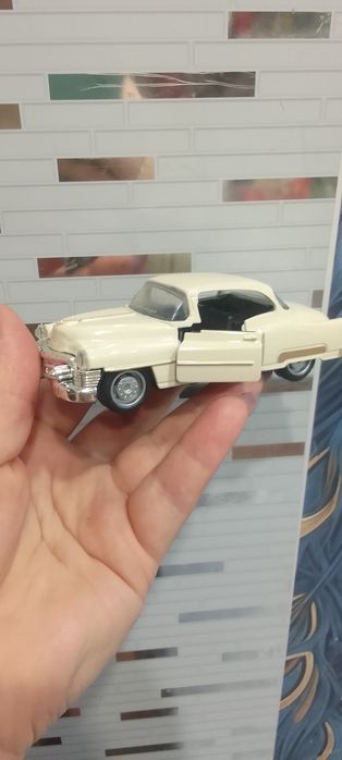 Машинки  железные