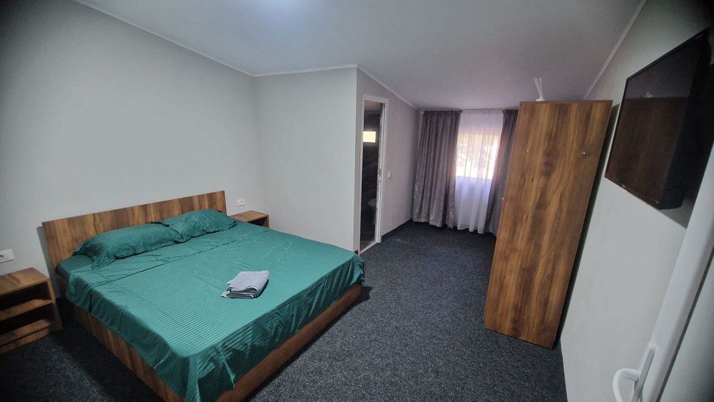 Închiriez camere regim hotelier Bașcov/zona centrală Calafat