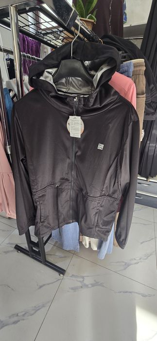 Продам костюм 3ку