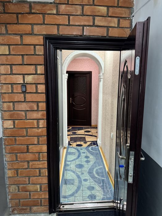 Shayxontohur tumanida Kvartira sotiladi, 3 xona srochna!!!