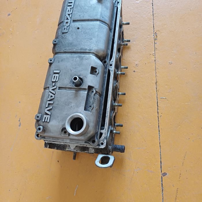 Продам запчасти на мазду