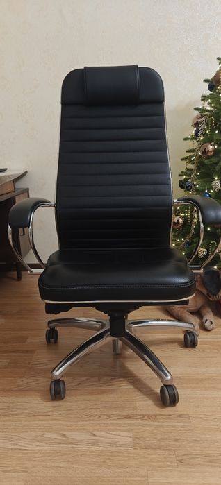 Кресло офисное (кресло руководителя)