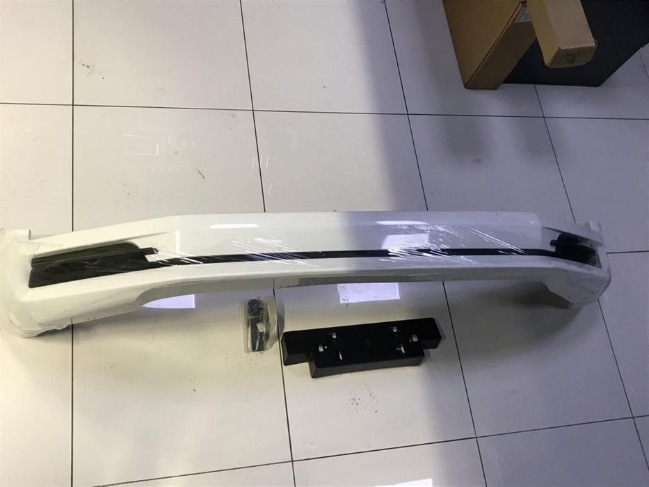Обвес Lounge на Land Cruiser 200