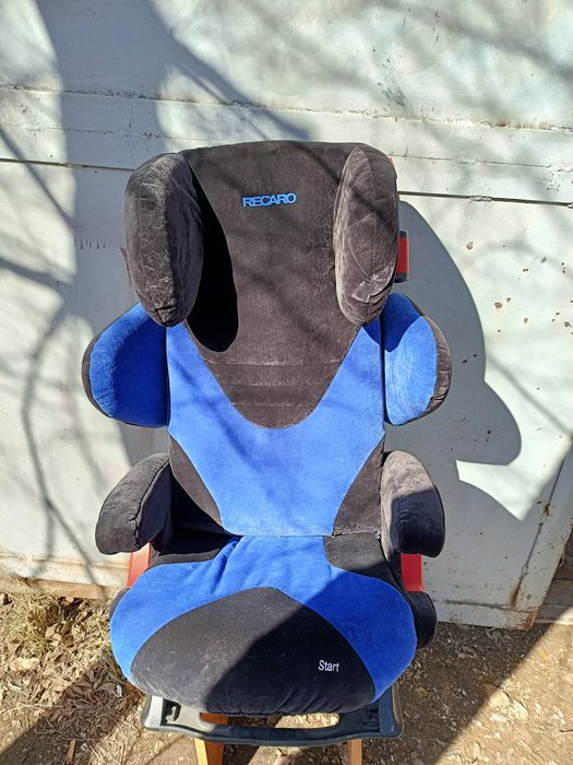 Автокресло продам