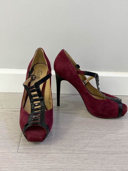 Туфли разные в идеальном состоянии