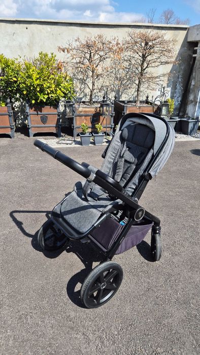 Количка Venicci Upline Slate Grey + Кошница Britax Römer Baby Safe Pro