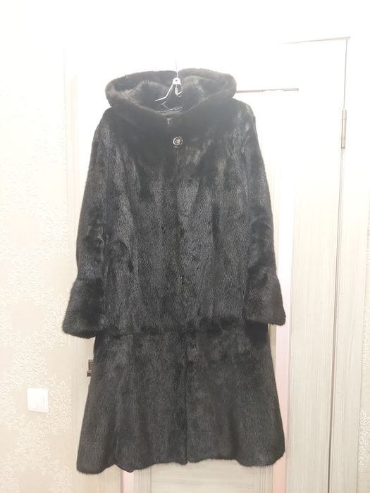 Продам норковую шубу