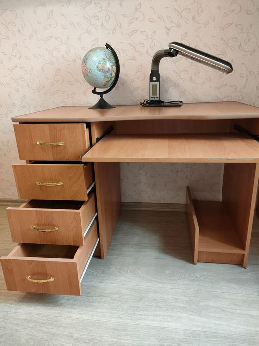 Продам детский гарнитур.