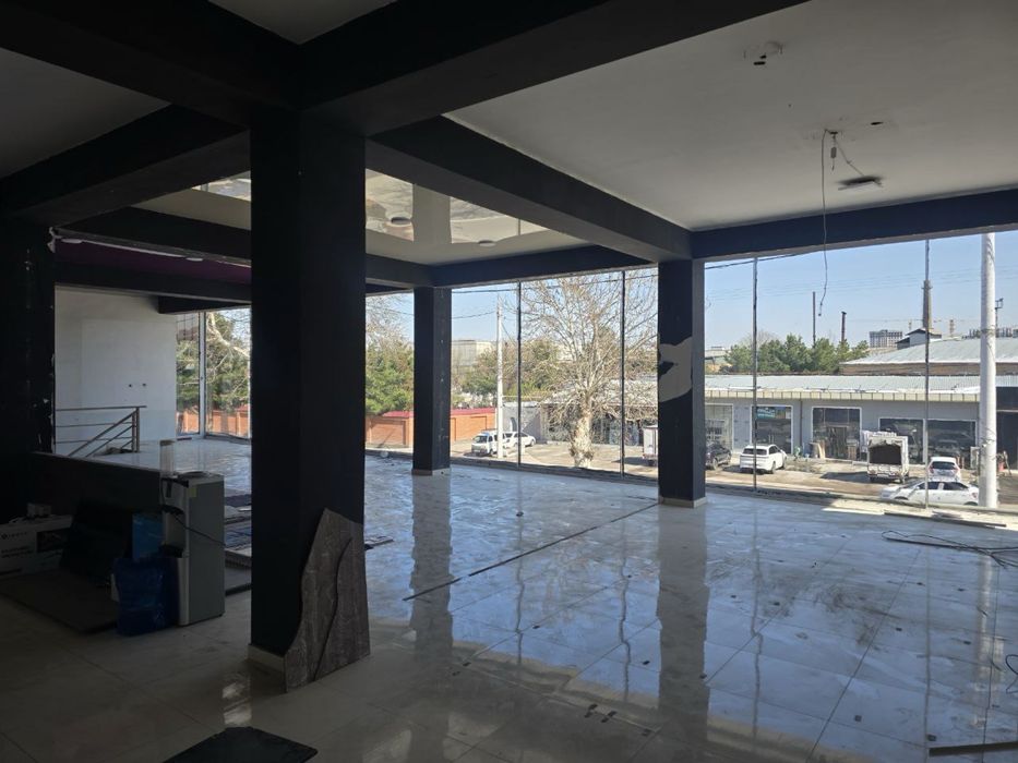 Жомий, ул. Карасарай, здание 810м2 под бизнес с подвалом, парковка.