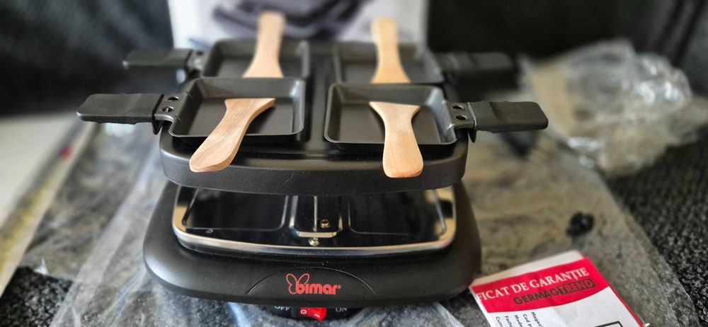 Raclette grill pentru 4 persoane ,nou