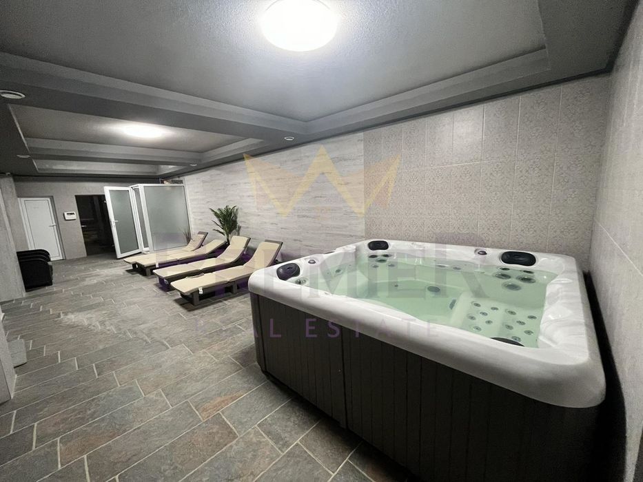 Хотел в Добрич, област-гр.Балчик площ 2000 цена 900000