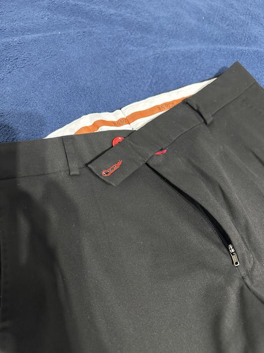Pantaloni costum
